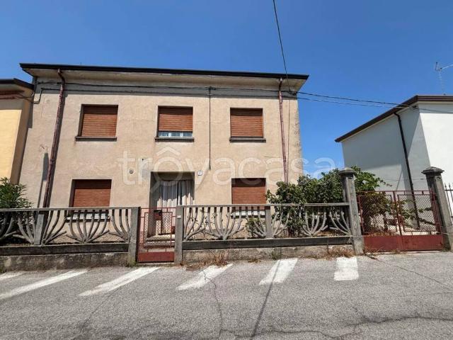 Villa Indipendente in vendita a San Giovanni Lupatoto, Veneto