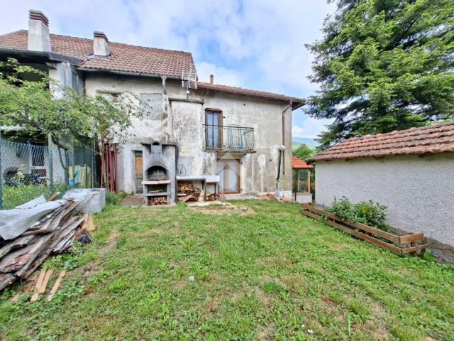 Villa Indipendente in vendita a Busalla, Liguria