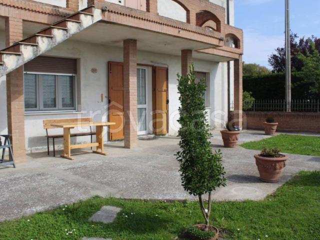 Villa Indipendente in vendita a Stienta, Veneto