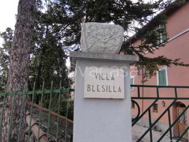 Villa Indipendente in vendita a Rieti, Lazio