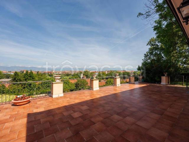 Villa Indipendente in vendita a Circoscrizione 7, Piemonte
