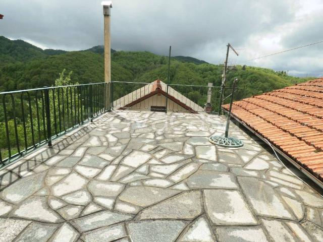 Villa Indipendente in vendita a Torriglia, Liguria