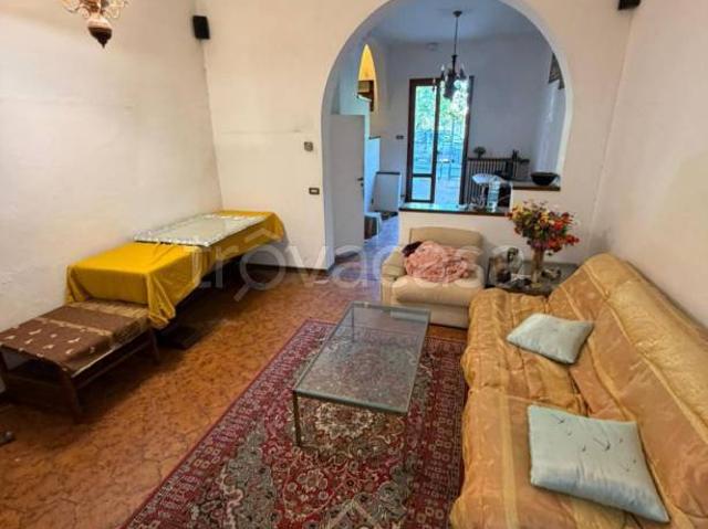 Villa Indipendente in vendita a Vaiano, Toscana