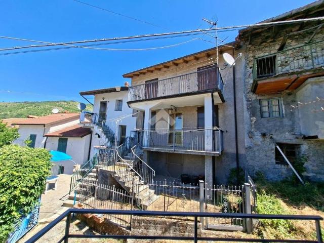 Villa Indipendente in vendita a Vobbia, Liguria