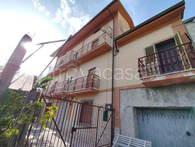 Villa Indipendente in vendita a Vallerotonda, Lazio