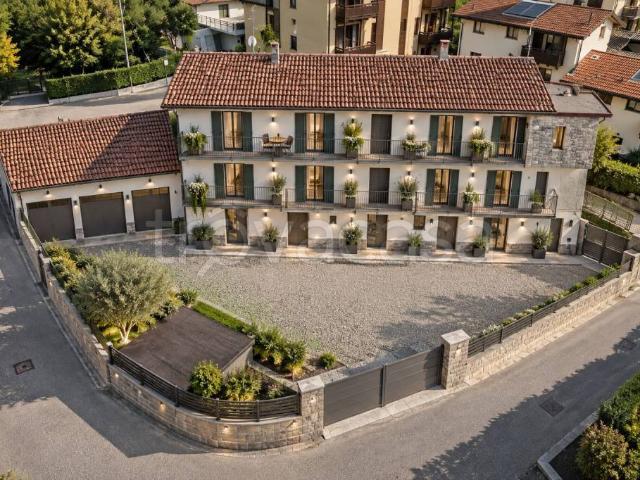 Villa Indipendente in vendita a Caserta, Valmadrera