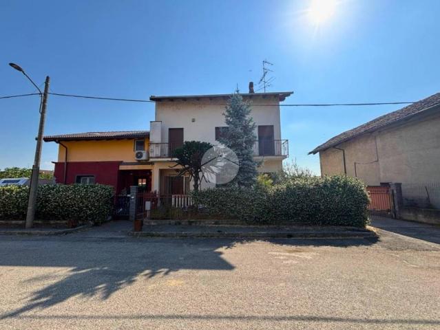 Villa Indipendente in vendita a L'Isola, Piemonte