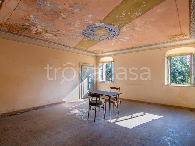 Villa Indipendente in vendita a Nord-Est, Brenzone