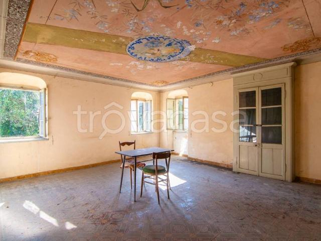 Villa Indipendente in vendita a Nord-Est, Brenzone