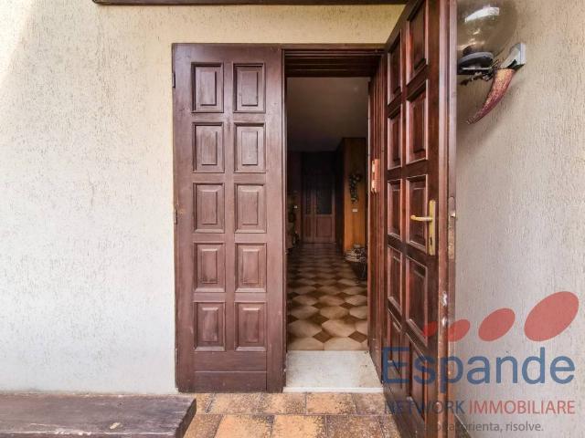 Villa Indipendente in vendita a Unione dell'Alto Reno, Camugnano