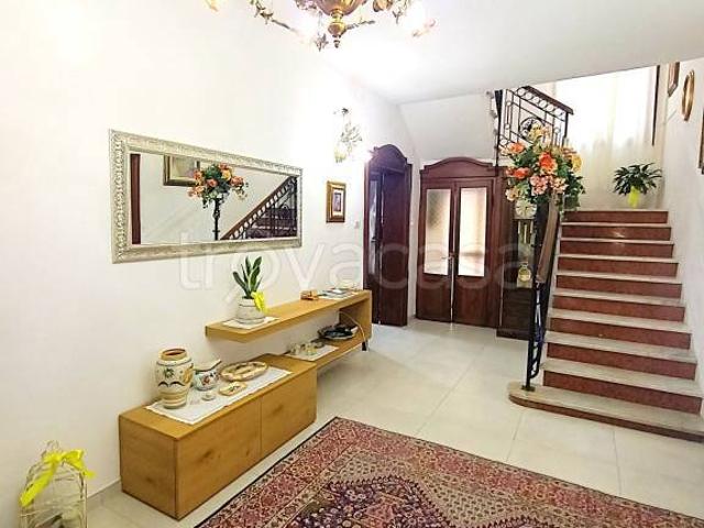 Villa Indipendente in vendita a Borgo Dolomiti, Adria