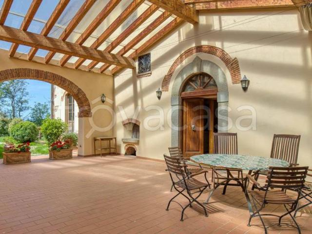 Villa Indipendente in vendita a Santa Firmina, Palazzo Del Pero