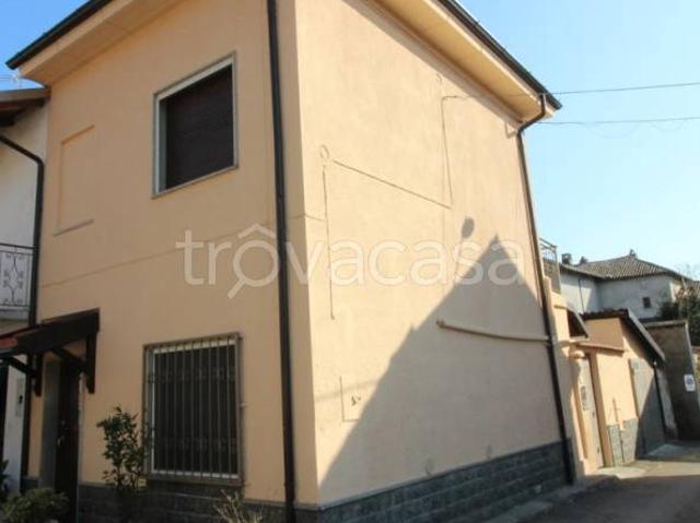 Villa Indipendente in vendita a Piemonte, Vercelli