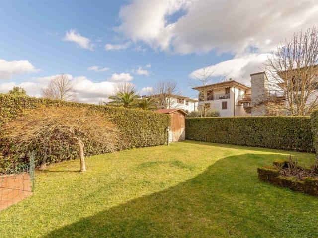 Villa Indipendente in vendita a Campi Bisenzio, Toscana