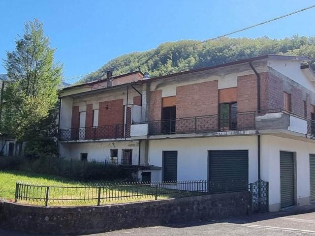 Villa Indipendente in vendita a Unione di comuni Montana Lunigiana, Licciana Nardi