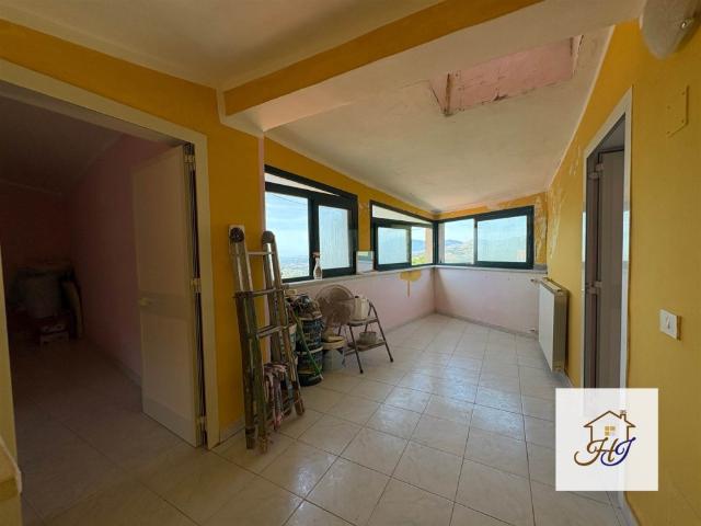 Villa Indipendente in vendita a Sessa Aurunca, Campania