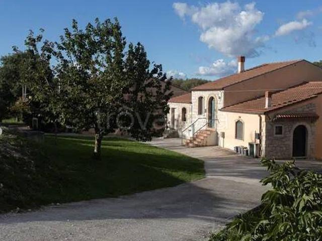 Rustico in vendita a Baranello, Molise