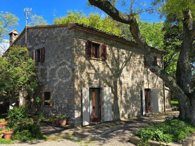 Rustico in vendita a Baschi, Umbria