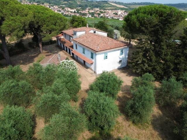 Rustico in vendita a Casciana Terme Lari, Casciana Terme