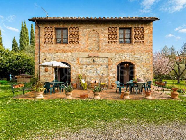 Rustico in vendita a Certaldo, Firenze