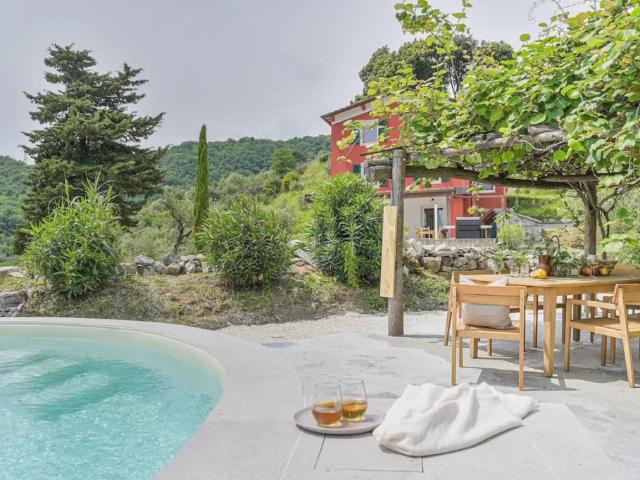 Rustico in vendita a Unione di comuni Montana Lunigiana, Fosdinovo