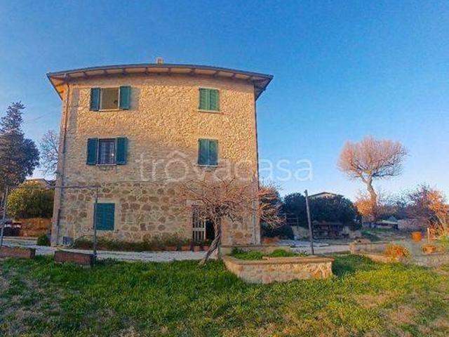 Rustico in vendita a La Fonte, Gualdo Cattaneo