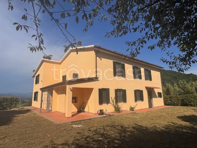 Rustico in vendita a Nozzano Castello, Bagni Di Lucca Ponte