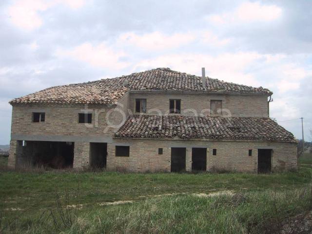 Rustico in vendita a Marche, Macerata
