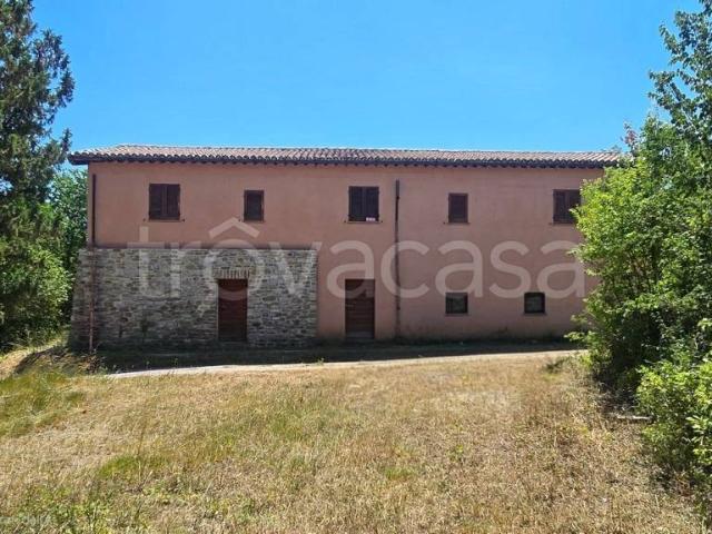 Rustico in vendita a Montecchio, Nocera Umbra