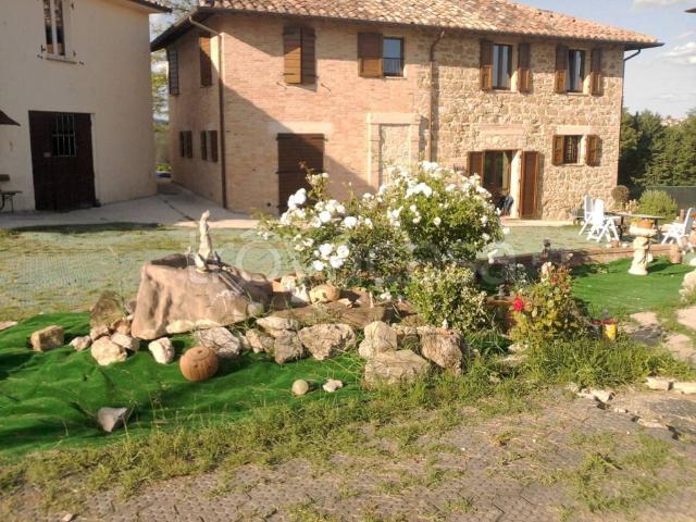 Rustico in vendita a Perugia