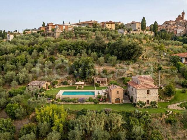 Rustico in vendita a Sinalunga, Siena