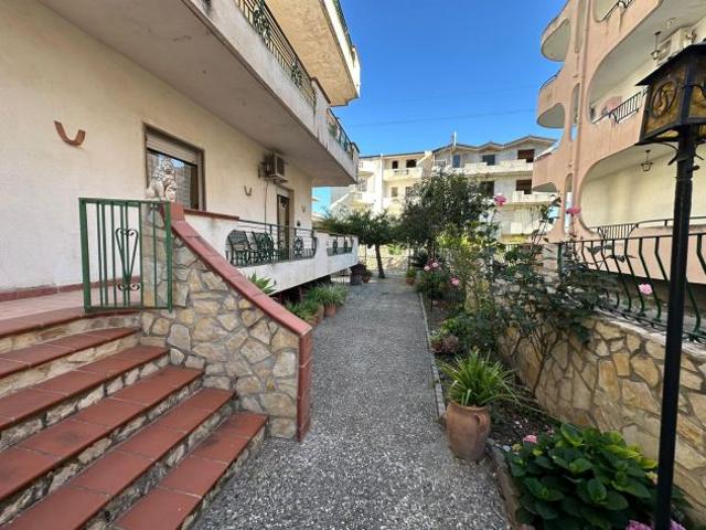 Villa Indipendente in vendita a Calabria, Reggio Calabria