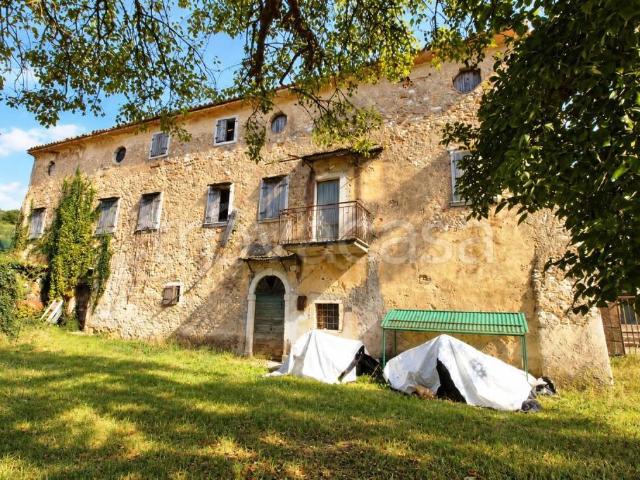 Rustico in vendita a Castion Veronese, Costermano sul Garda