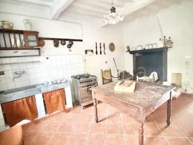 Rustico in vendita a Massarosa, Toscana
