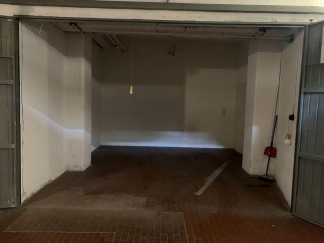 Box in vendita a Bologna, Reggio Emilia