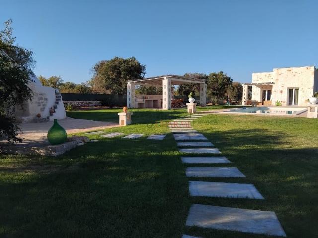 Locale Commerciale in vendita a Puglia, Brindisi