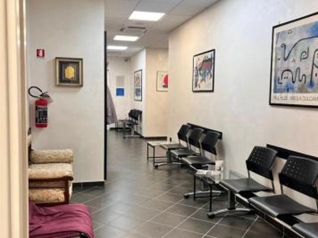 Ufficio in vendita a Campobasso, Molise