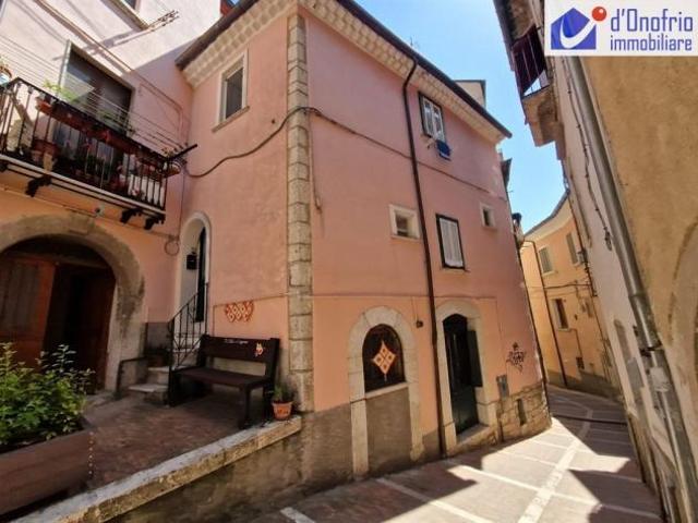 Villa Indipendente in vendita a Campobasso, Molise