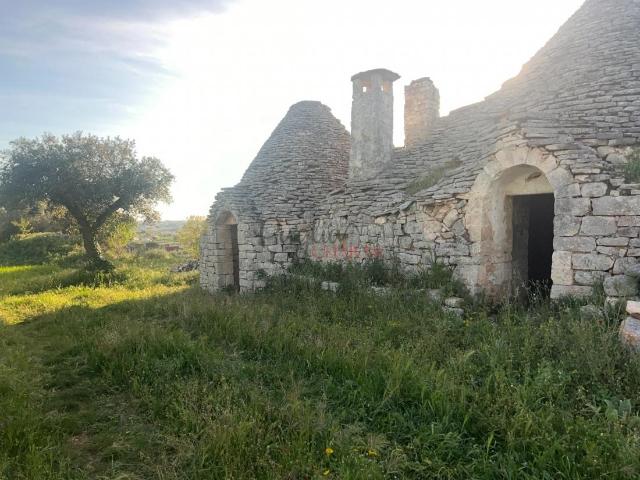 Locale Commerciale in vendita a Puglia, Brindisi