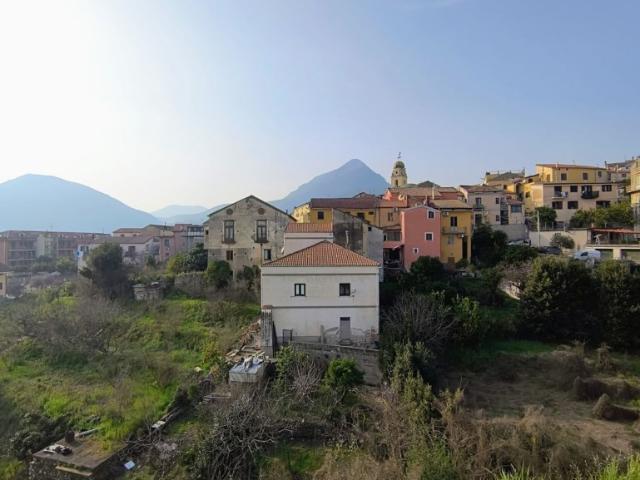Attico in vendita a Giffoni Sei Casali, Campania