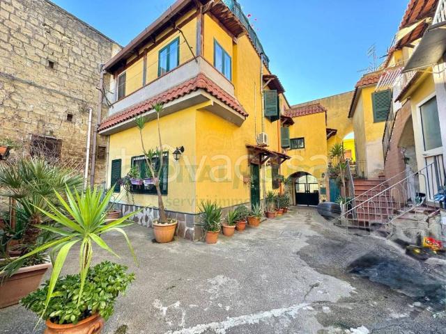 Monolocale in vendita a Camaldoli, Napola