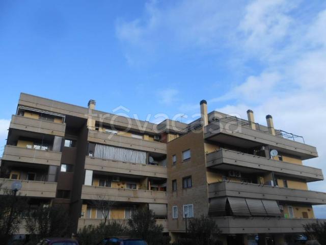 Monolocale in vendita a Municipio Roma VI, Roma Capitale