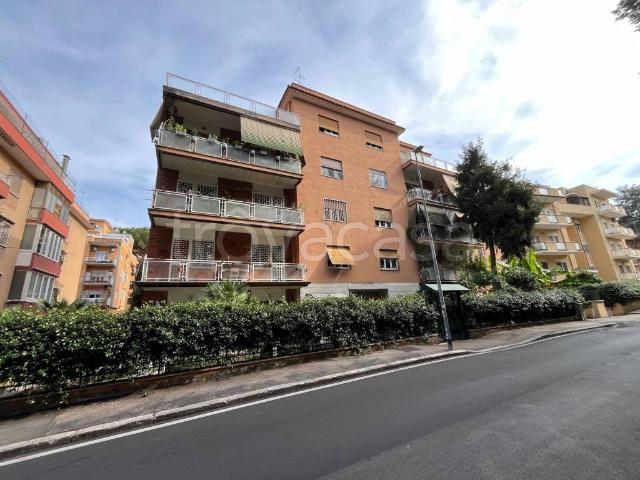 Monolocale in vendita a Municipio Roma XV, Roma Capitale