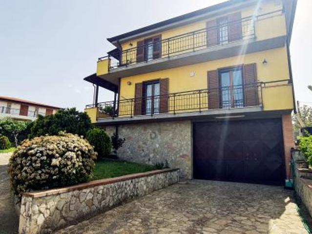 Villa Indipendente in vendita a Venosa, Basilicata