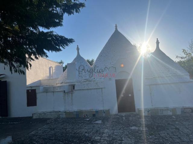 Locale Commerciale in vendita a Puglia, Brindisi