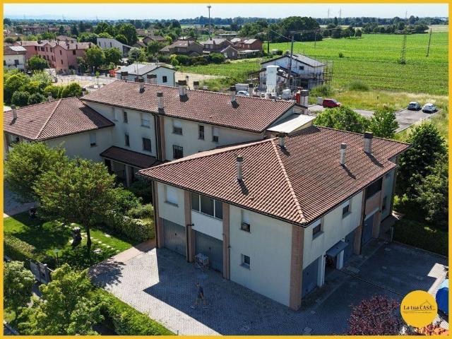 Appartamento in vendita a Budrio, Reggio Emilia