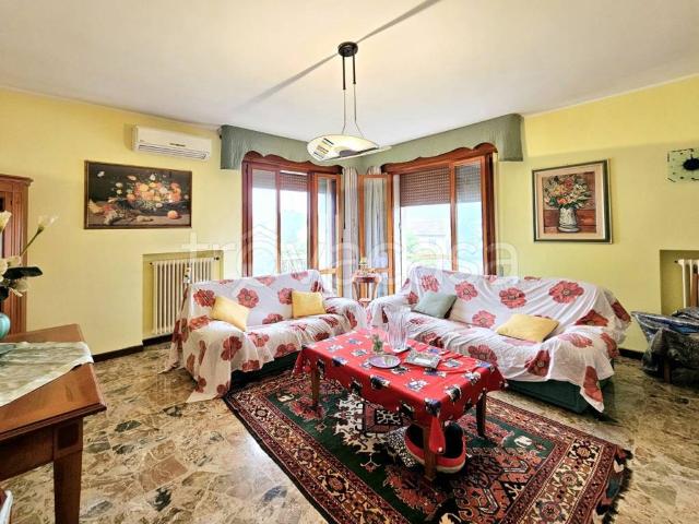 Appartamento in vendita a Este, Padova