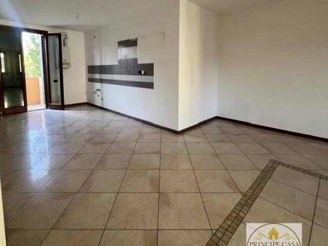 Appartamento in vendita a Este, Padova