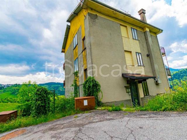 Appartamento in vendita a Comunità Montana della Valle Brembana, Zambla Bassa