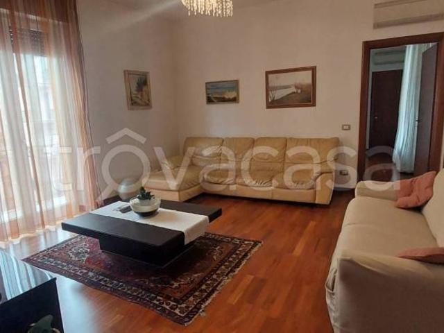 Appartamento in vendita a Borgo Trento, Brenzone